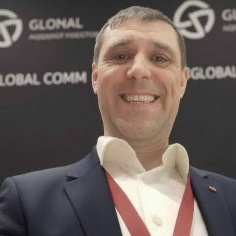 Павел Щелканогов