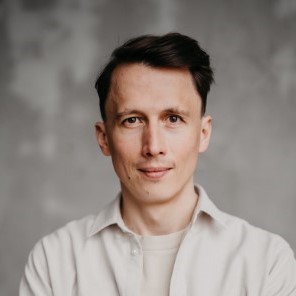 Василий Сеничев