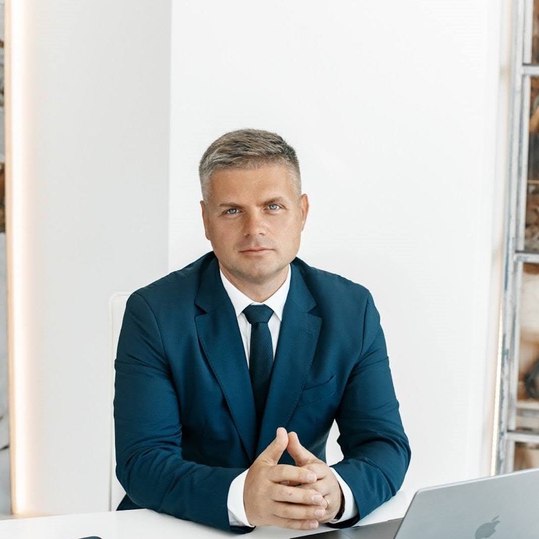 Александр Гриф